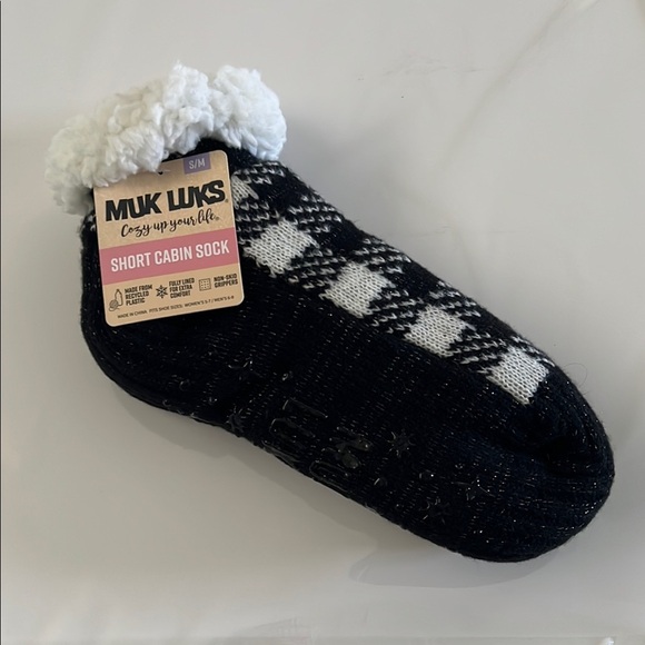 Muk Luks Black and White Short Cabin Sock size S/M - Picture 4 of 6